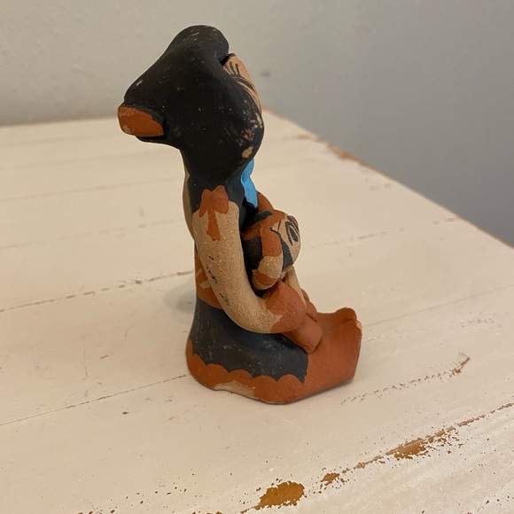 Carol Sando Vintage Pottery Storyteller Doll - Picture 2 of 10